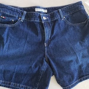 Tommy Hilfiger plus size 18 womens shorts